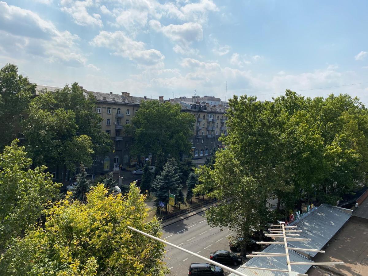 Трехкомнатные Апартаменты В Центре! Соборная! Парковка! 4 Разд Места!Мак Дональдс Mykolajiv Buitenkant foto